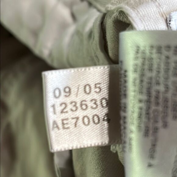 Adidas Tan Khaki Vintage Cargo Stretch Shorts with Textured Fabric Size 34/8.5 - Picture 8 of 8